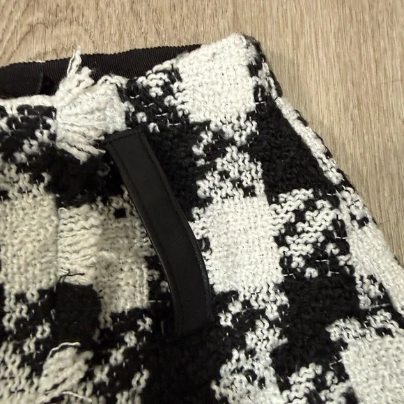 Nasty Gal Tweed Skort Black White Mid Waist Size S - Picture 4 of 5